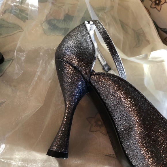DOLCE & GABBANA Pewter Silver Glitter Heels! Magnificent! NWOT/ Made in Italy. - Picture 10 of 16